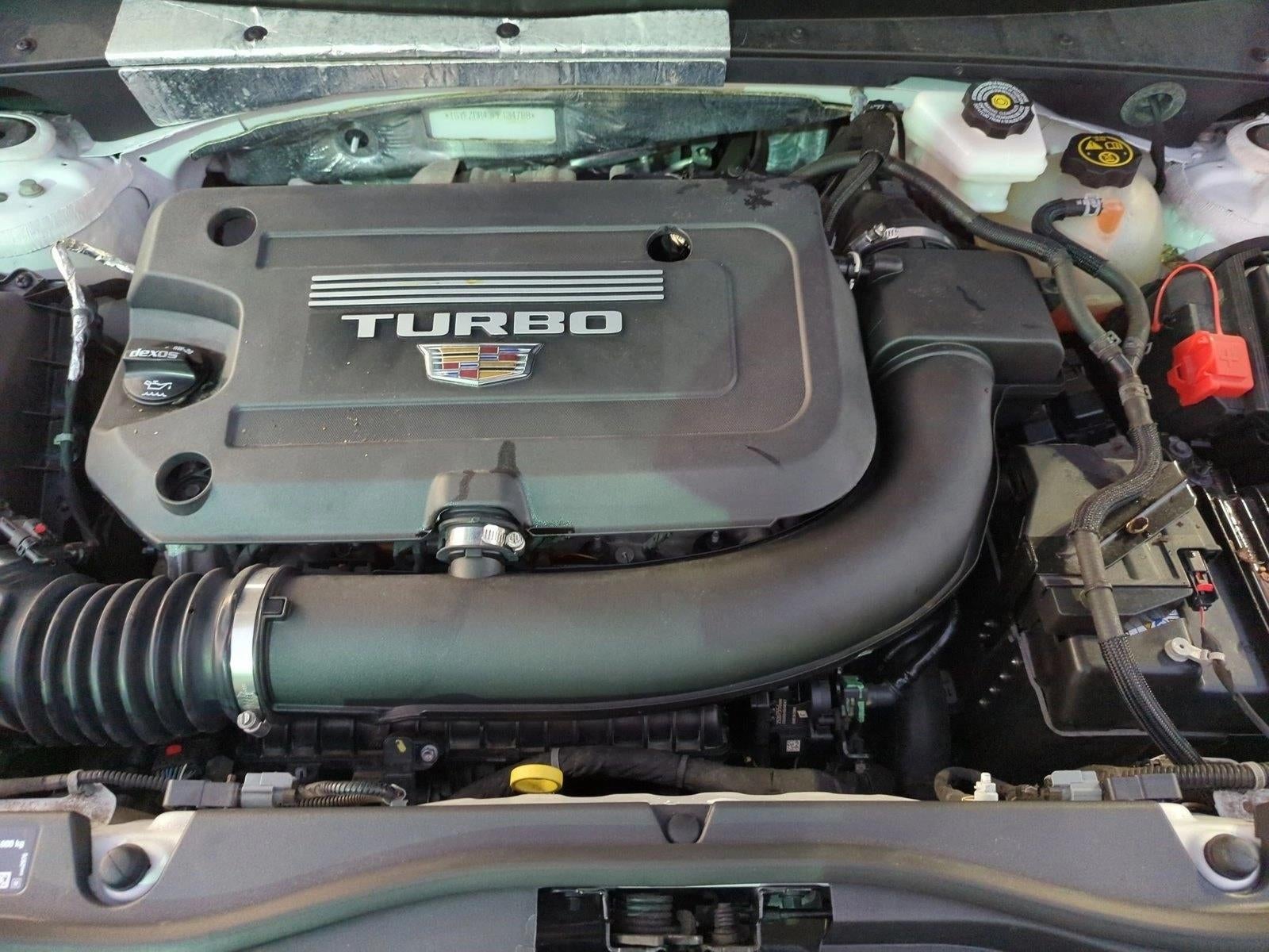 2023 Cadillac XT4 AWD 4dr Premium Luxury