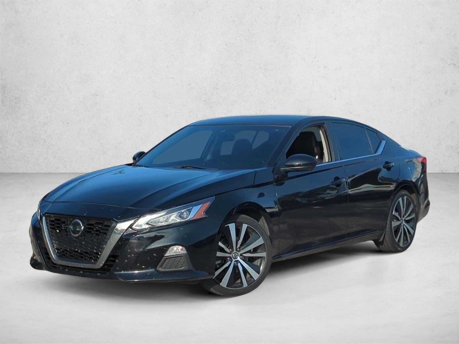 2022 Nissan Altima 2.5 SR Sedan