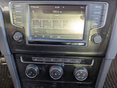 2017 Volkswagen Golf GTI 2.0T 4-Door S DSG