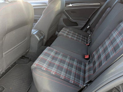 2017 Volkswagen Golf GTI 2.0T 4-Door S DSG