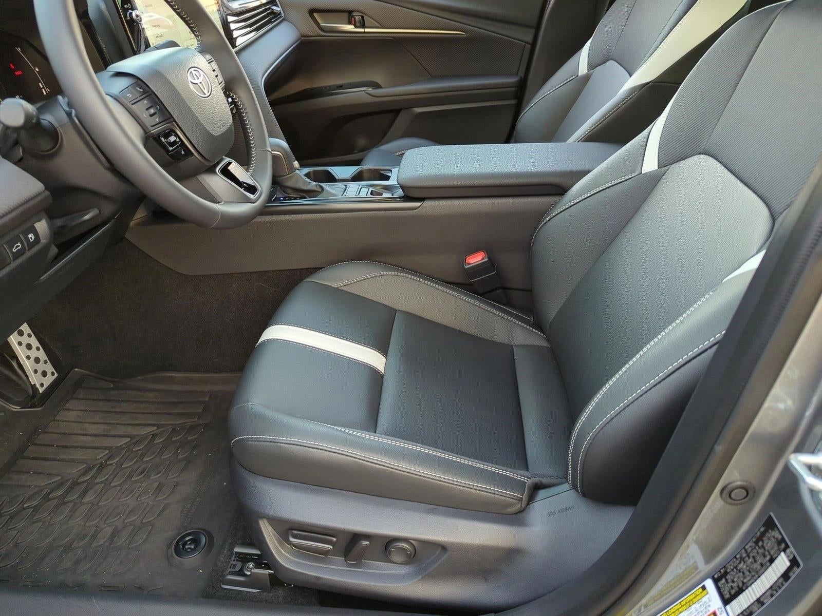 2026 Toyota Camry SE (SE)