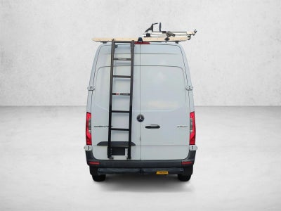 2022 Mercedes-Benz Sprinter Cargo Van 2500 Standard Roof I4 144" RWD