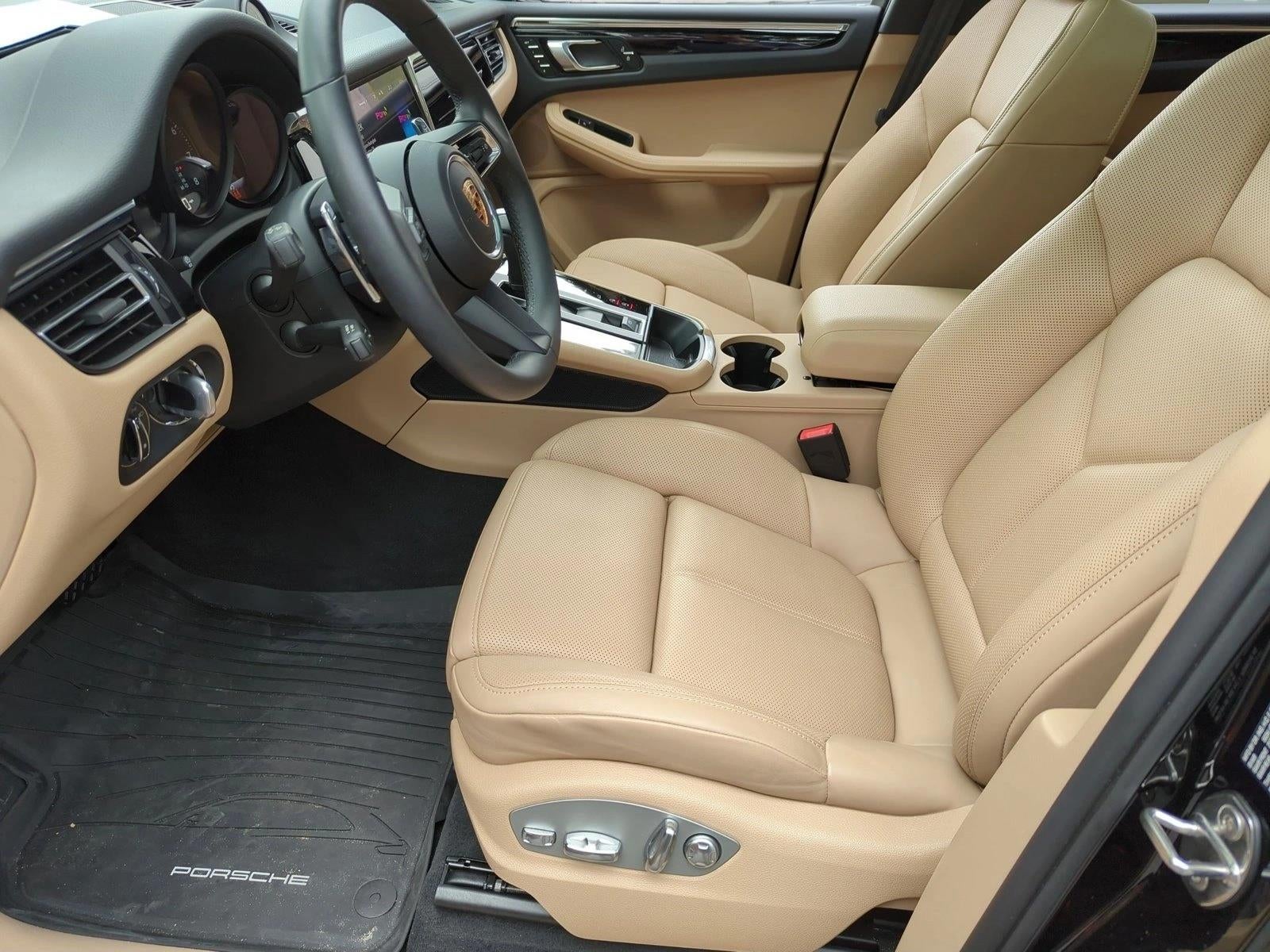 2025 Porsche Macan AWD