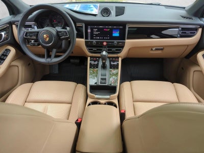 2025 Porsche Macan AWD
