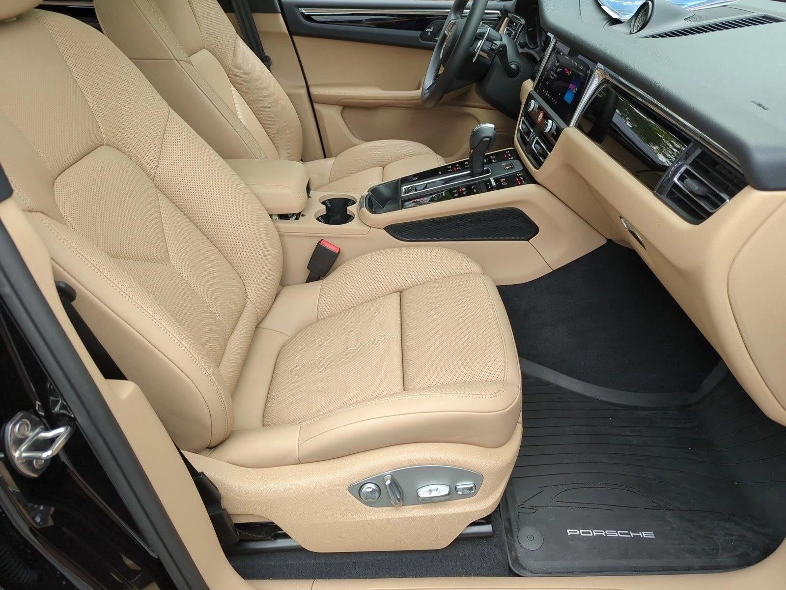 2025 Porsche Macan AWD