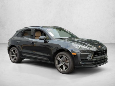 2025 Porsche Macan AWD