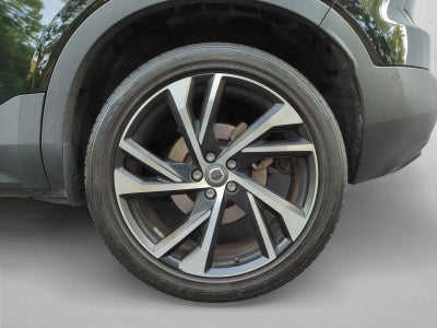 2022 Volvo XC40 T5 AWD R-Design