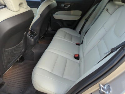 2024 Volvo V60 Cross Country B5 AWD Ultimate