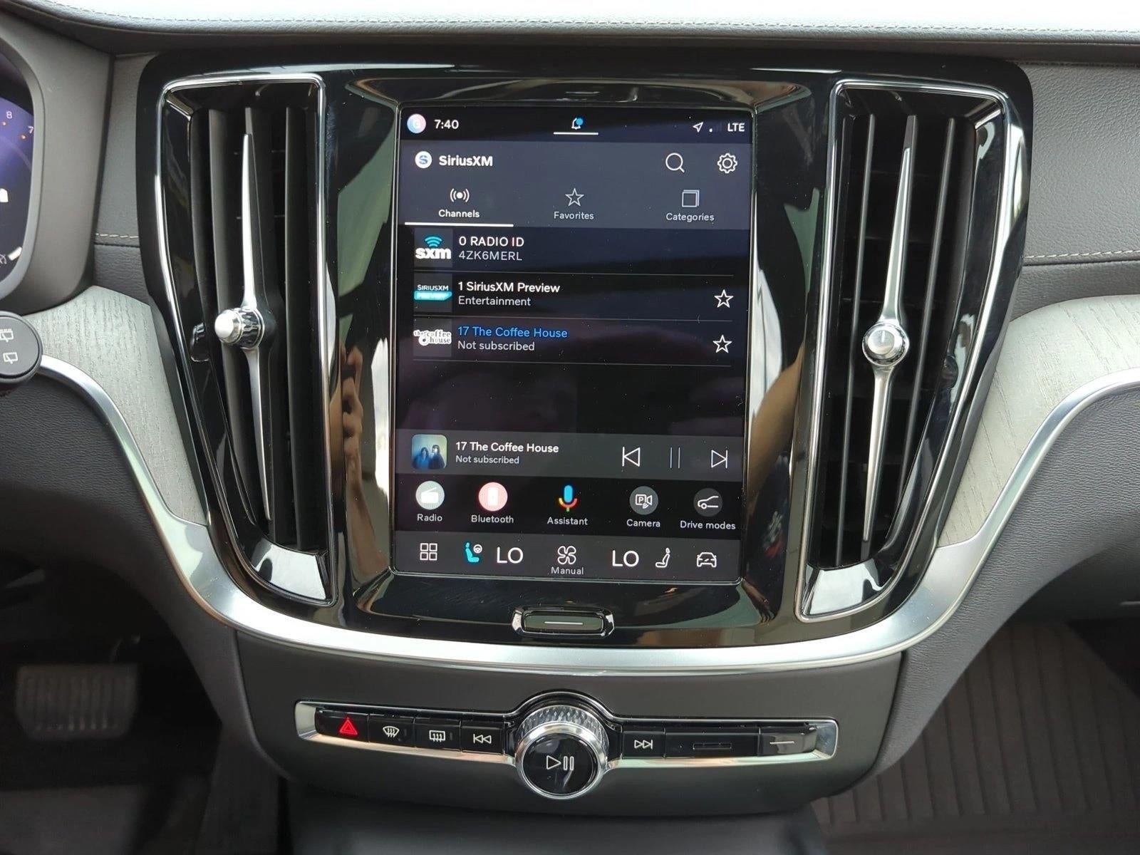 2024 Volvo V60 Cross Country B5 AWD Ultimate