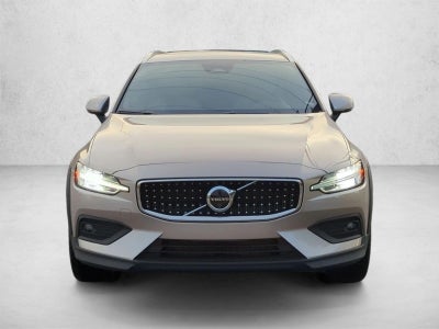 2024 Volvo V60 Cross Country B5 AWD Ultimate