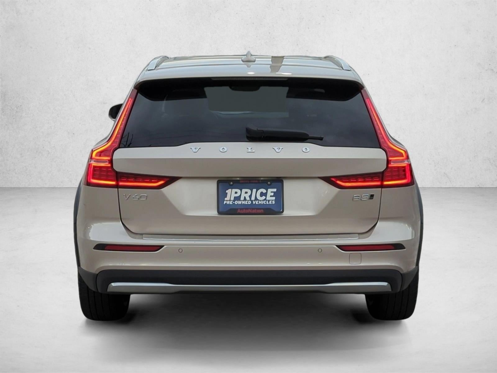 2024 Volvo V60 Cross Country B5 AWD Ultimate