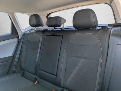 2023 Volkswagen Taos SE FWD