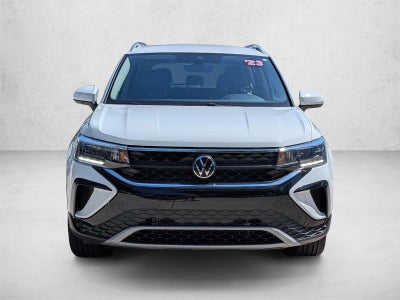 2023 Volkswagen Taos SE FWD