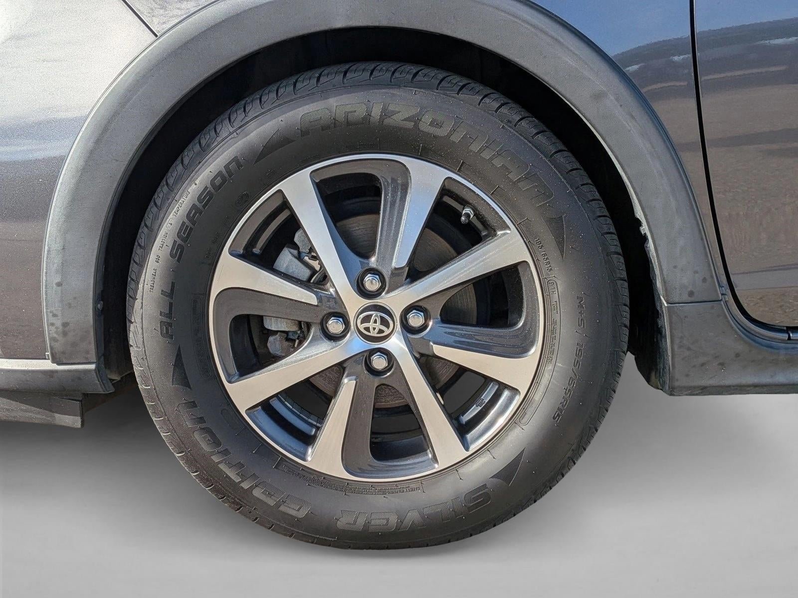 2018 Toyota Prius c Two (GS)