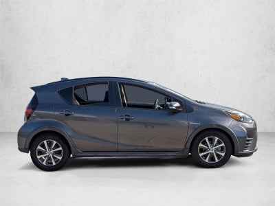 2018 Toyota Prius c Two (GS)