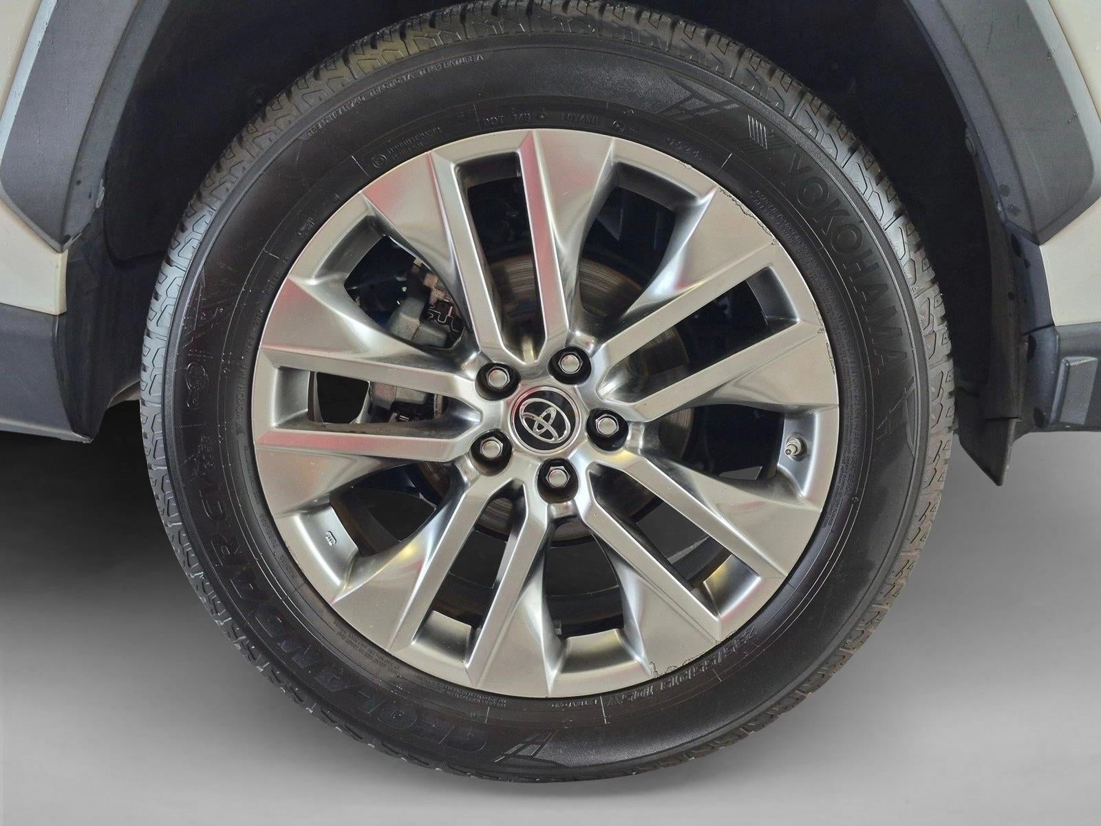 2019 Toyota RAV4 XLE Premium FWD (Natl)