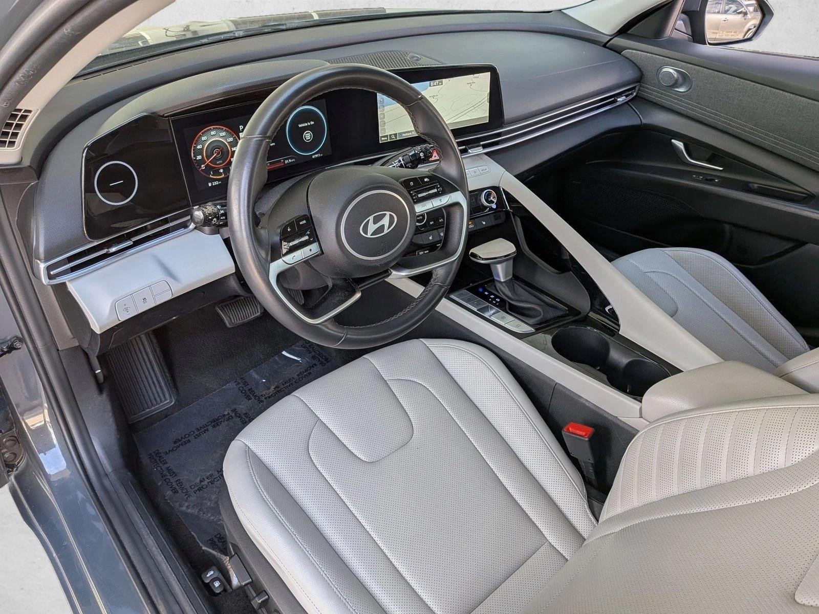 2024 Hyundai ELANTRA Limited IVT