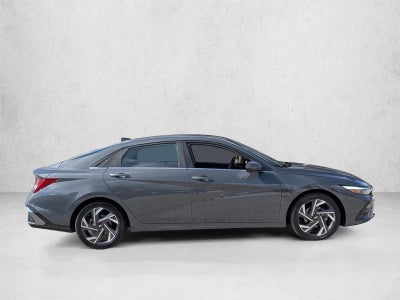 2024 Hyundai ELANTRA Limited IVT