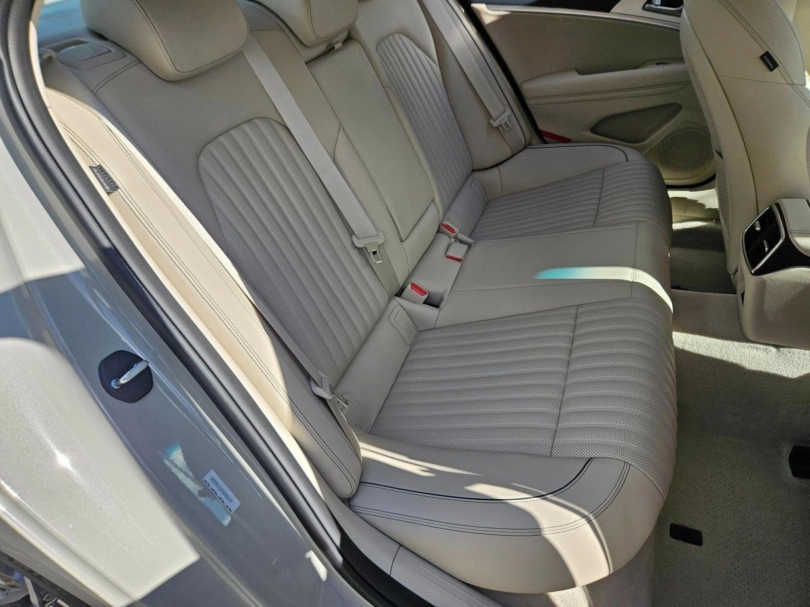 2026 Genesis G70 2.5T Prestige RWD