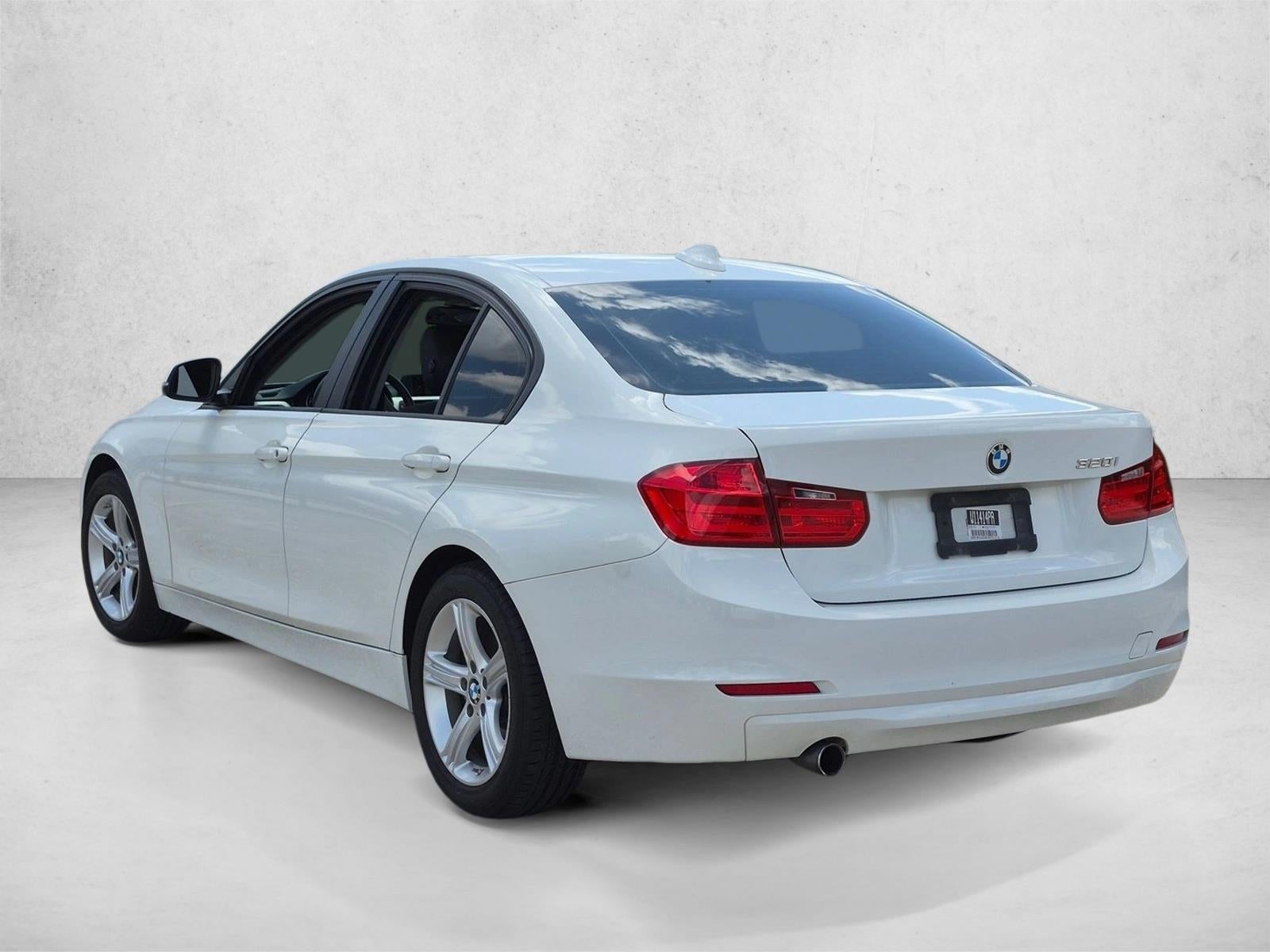 2015 BMW 320i Sedan