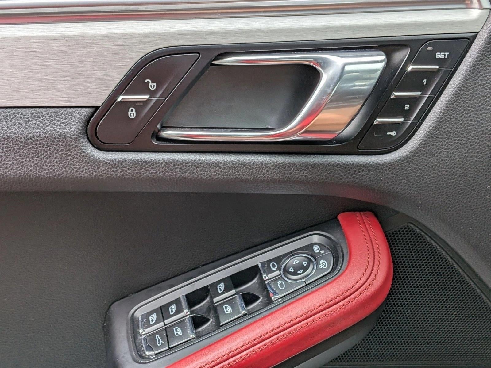 2017 Porsche Macan Turbo AWD