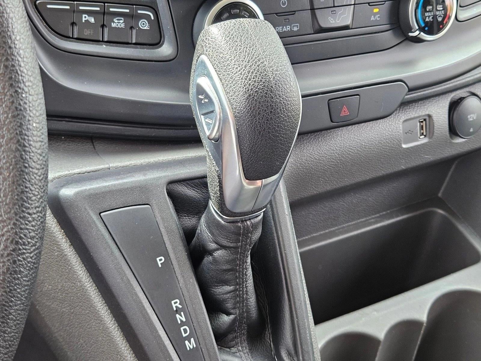 2023 Ford Transit Passenger Wagon T-350 148" Med Roof XL RWD