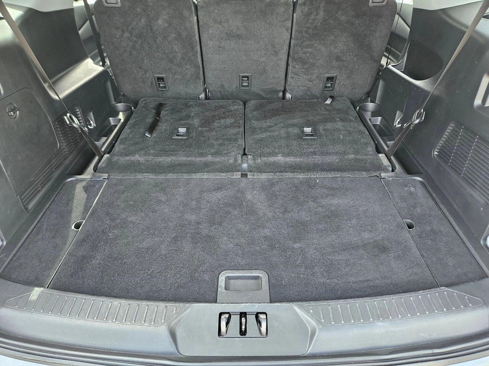 2023 Ford Explorer XLT RWD