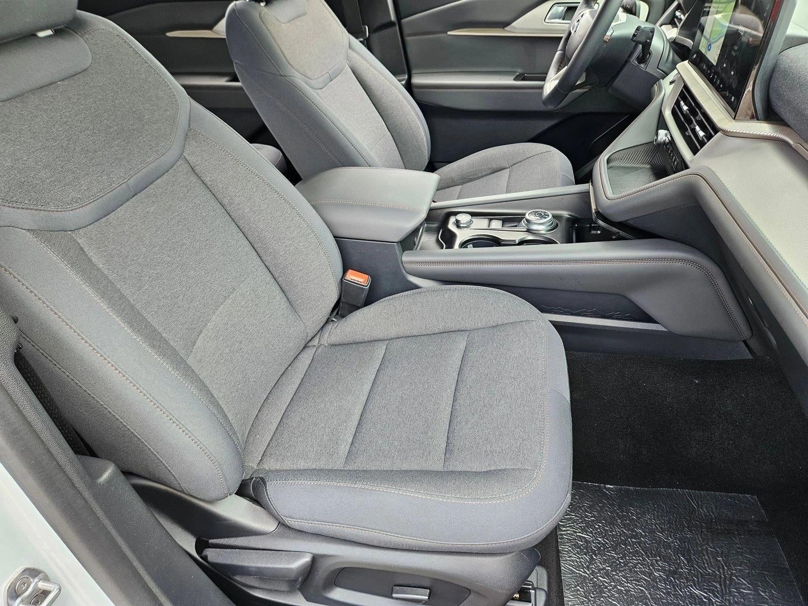 2025 Ford Explorer Active RWD