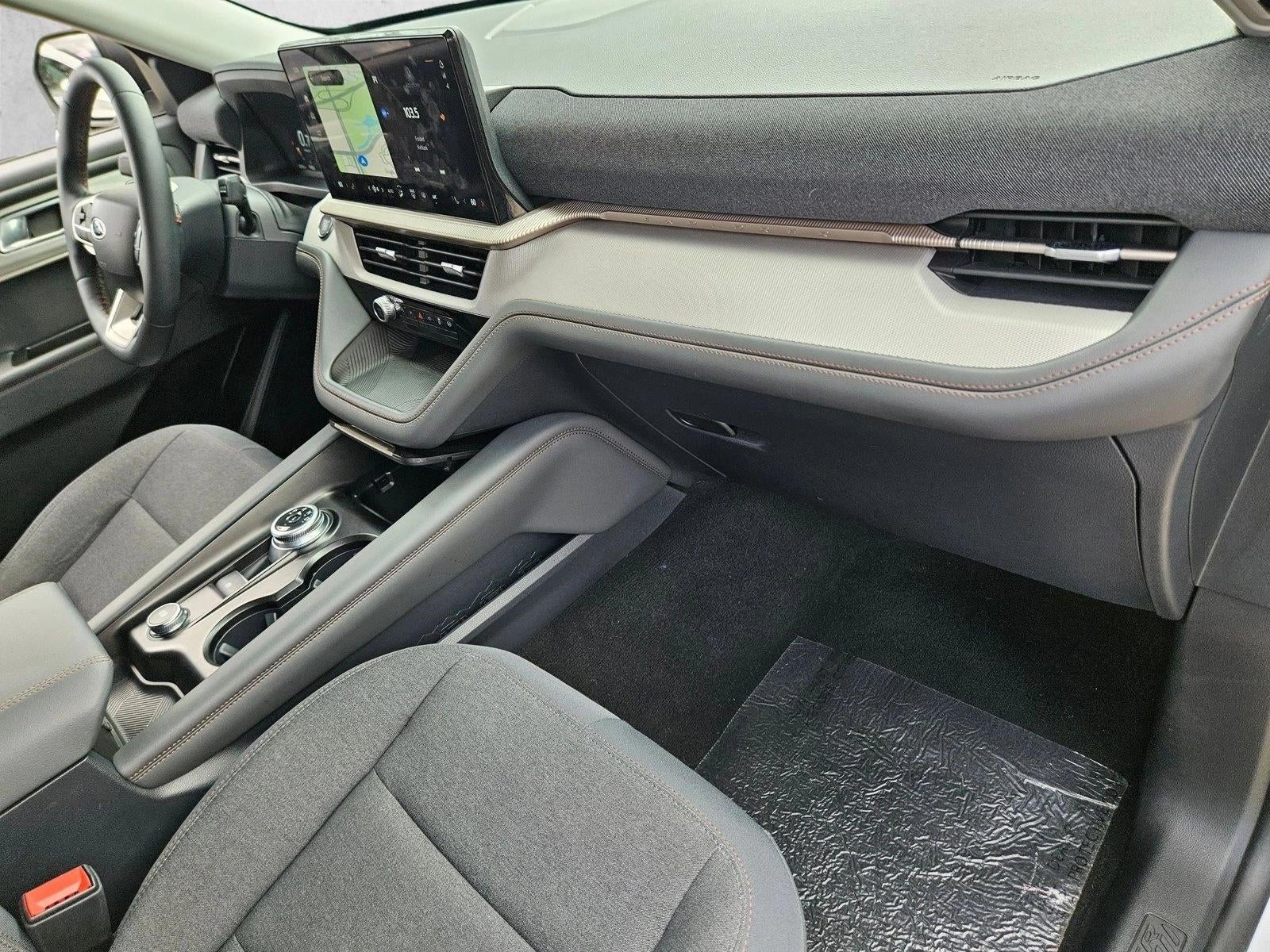 2025 Ford Explorer Active RWD