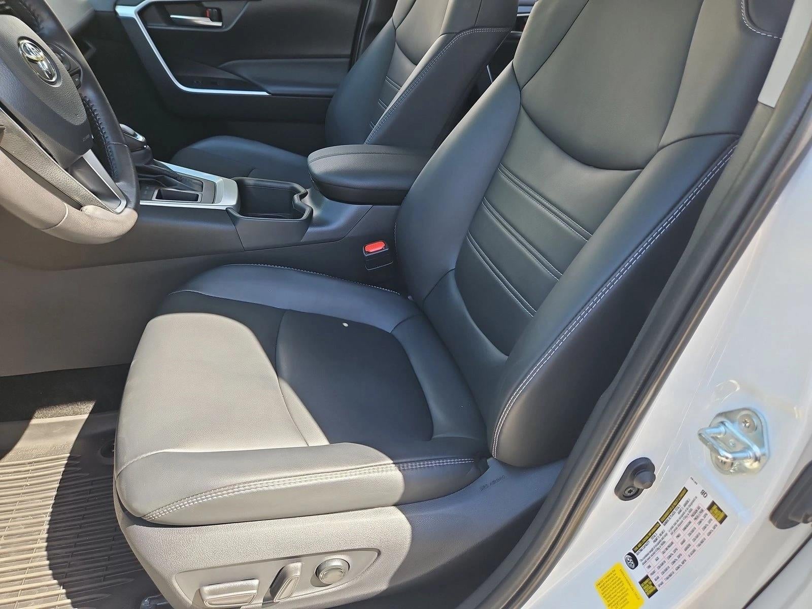 2025 Toyota RAV4 XLE Premium FWD (Natl)