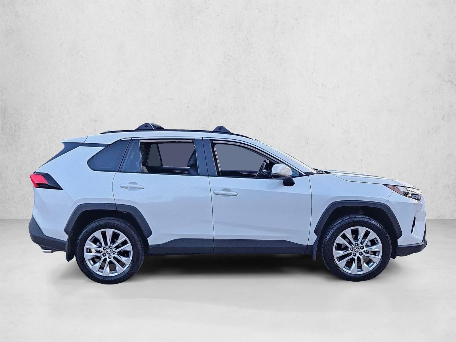 2025 Toyota RAV4 XLE Premium FWD (Natl)
