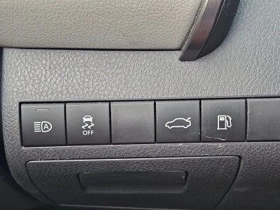 2018 Toyota Camry LE Auto (SE)