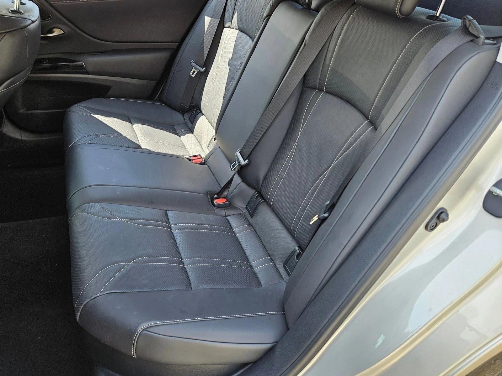 2023 Lexus ES 300h Ultra Luxury FWD