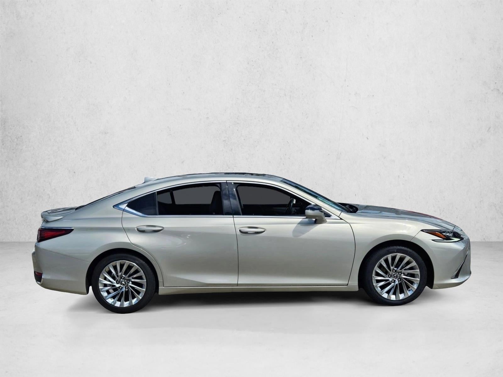 2023 Lexus ES 300h Ultra Luxury FWD
