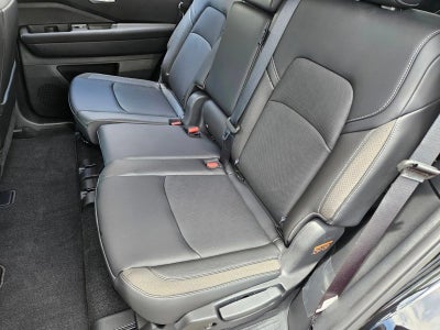 2026 Nissan Pathfinder SL 2WD