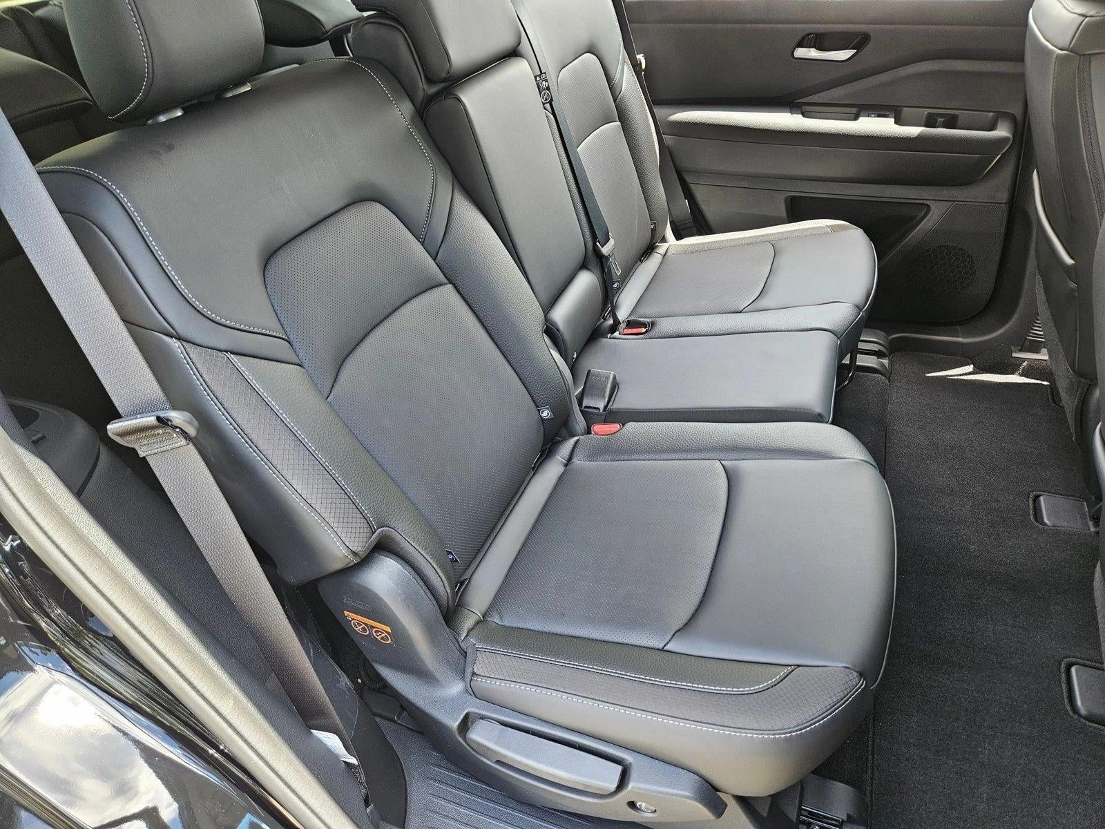 2026 Nissan Pathfinder SL 2WD