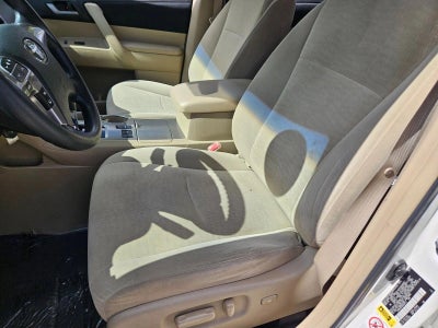 2013 Toyota Highlander FWD 4dr I4 Plus (Natl)