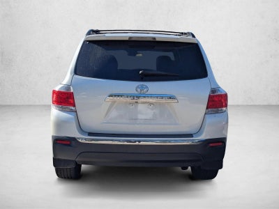 2013 Toyota Highlander FWD 4dr I4 Plus (Natl)