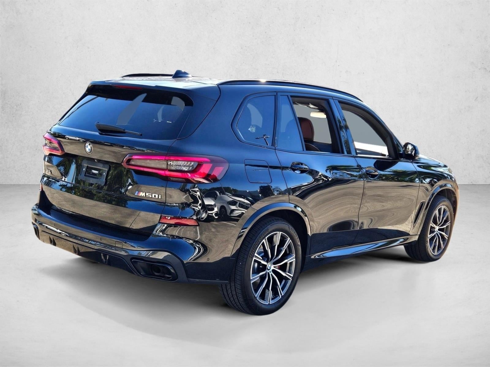 2022 BMW X5 M50i Sports Activity Vehicle