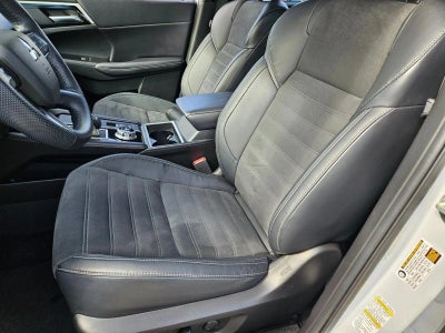 2023 Mitsubishi Outlander SE Special Edition FWD