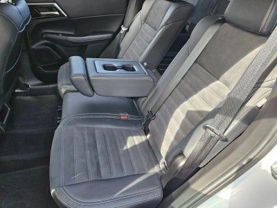 2023 Mitsubishi Outlander SE Special Edition FWD