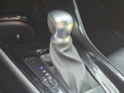 2019 Toyota C-HR XLE FWD (Natl)