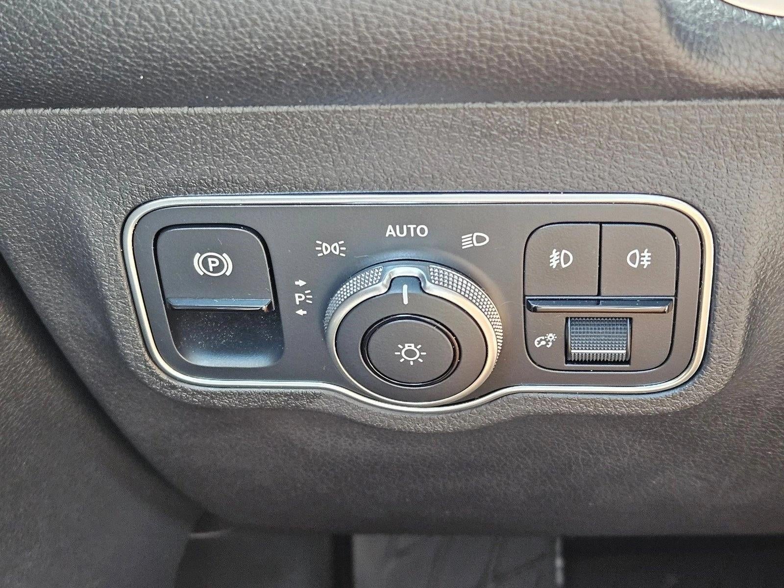 2023 Mercedes-Benz GLB GLB 250 SUV