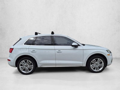 2019 Audi Q5 Premium Plus 45 TFSI quattro