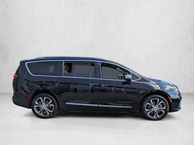 2024 Chrysler Pacifica Pinnacle AWD