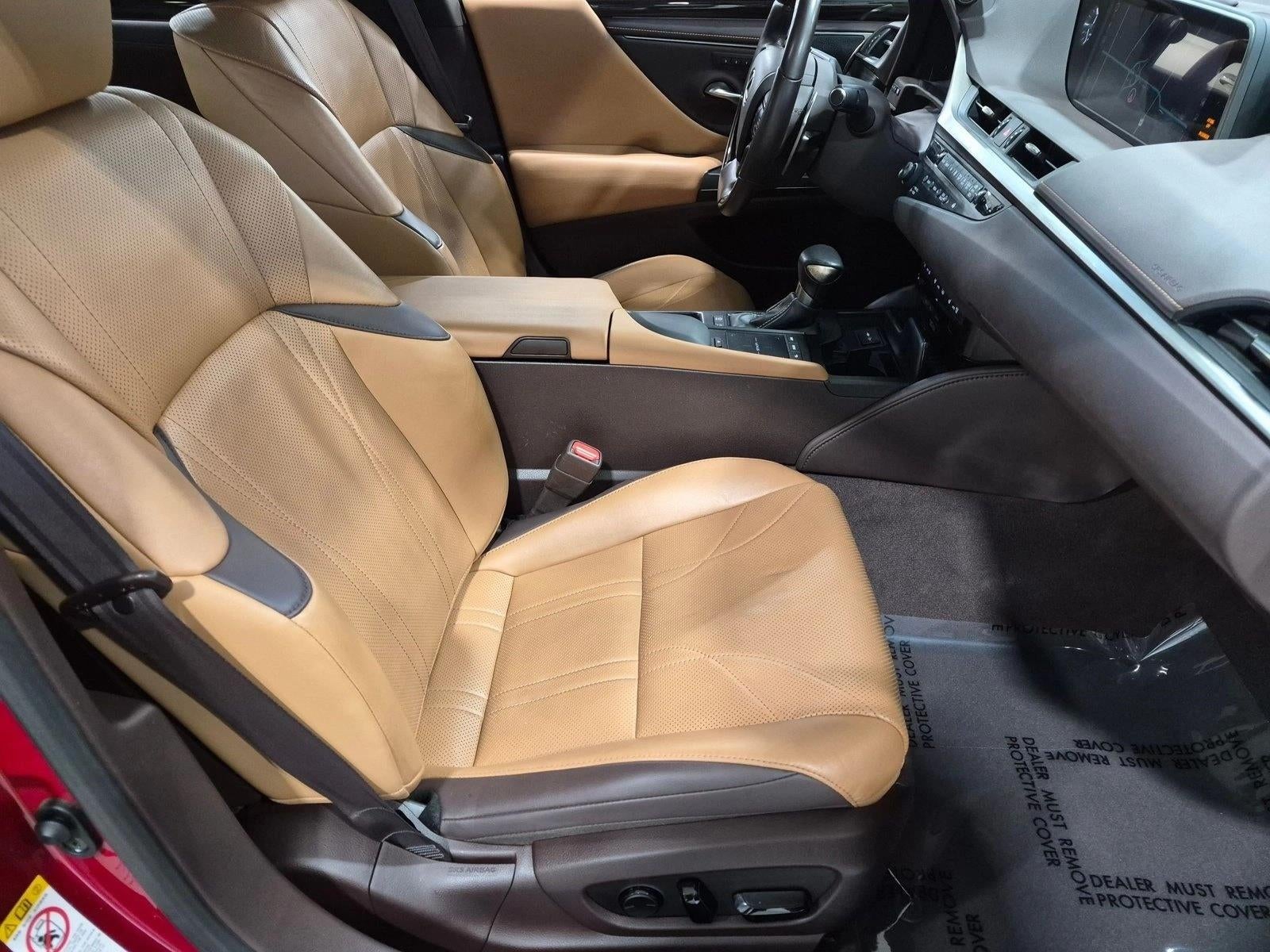 2019 Lexus ES 300h Luxury FWD