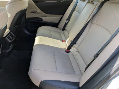 2019 Lexus ES 300h FWD