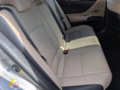 2019 Lexus ES 300h FWD