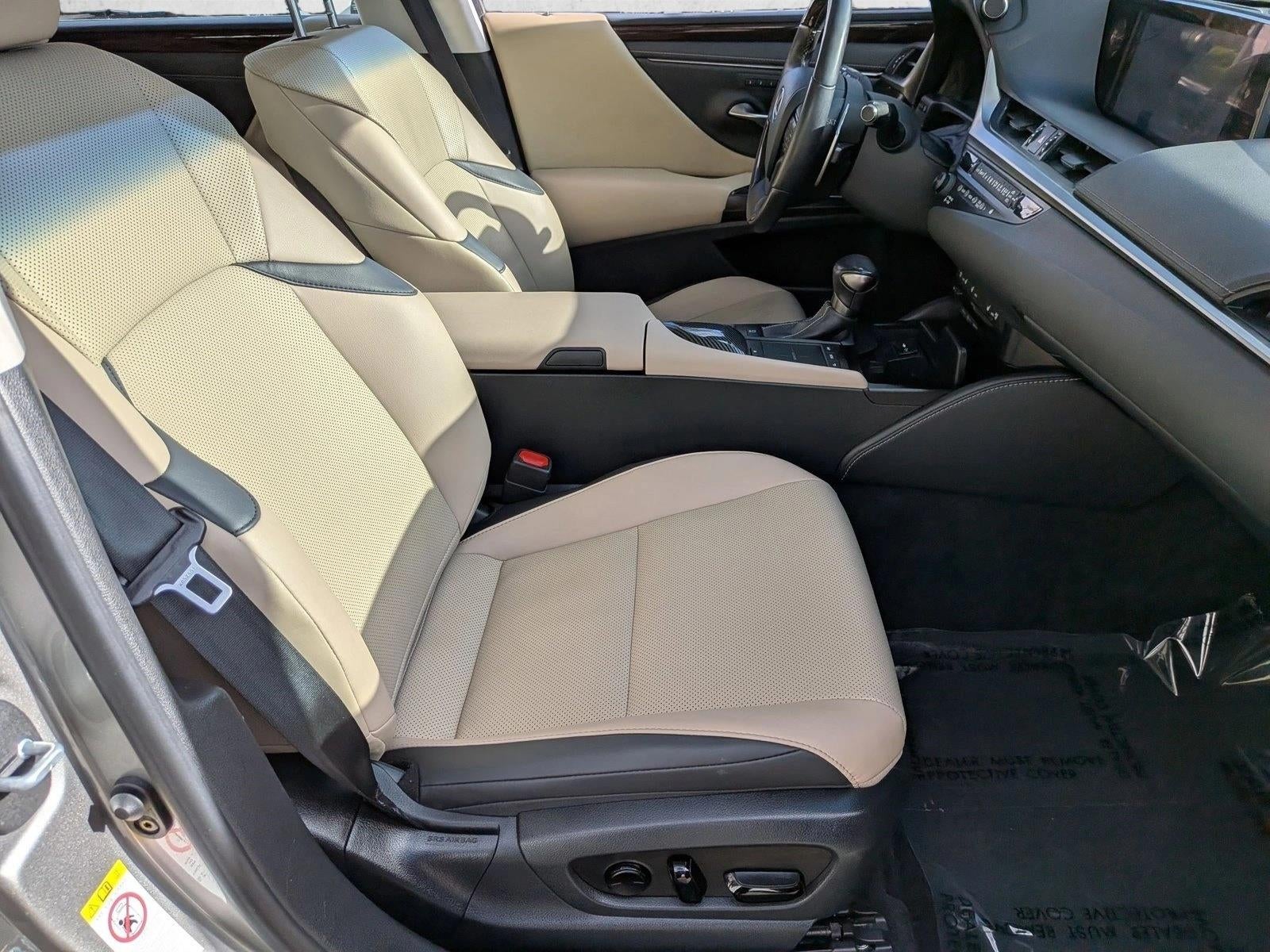 2019 Lexus ES 300h FWD