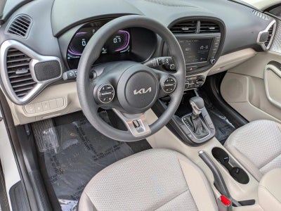 2024 Kia Soul LX IVT